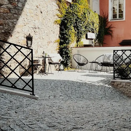 Mono (adults Only) 3*